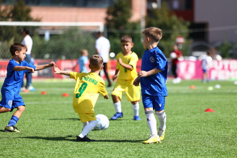 (Video) FSHF-Festivali i futbollit të fëmijëve. Java e UEFA “Grassroots”
