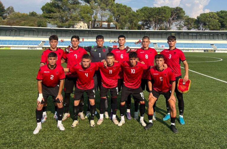 Shqipëria U-17 fiton 3-1 me Luksemburgun U-17, trajneri Tedesco debuton me fitore në stolin kuqezi. Shkodrani Gabriel Kulla shënues i dy golave