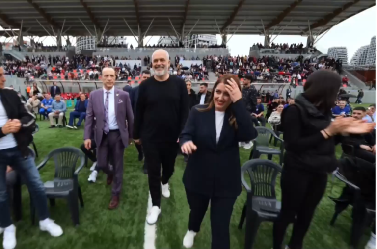 Regullimi i “Ligjit të Sponsorizimeve”, Kryeministri Rama premton mbështetje nga qeveria. Takim i organizuar në “Shtëpinë e futbollit”