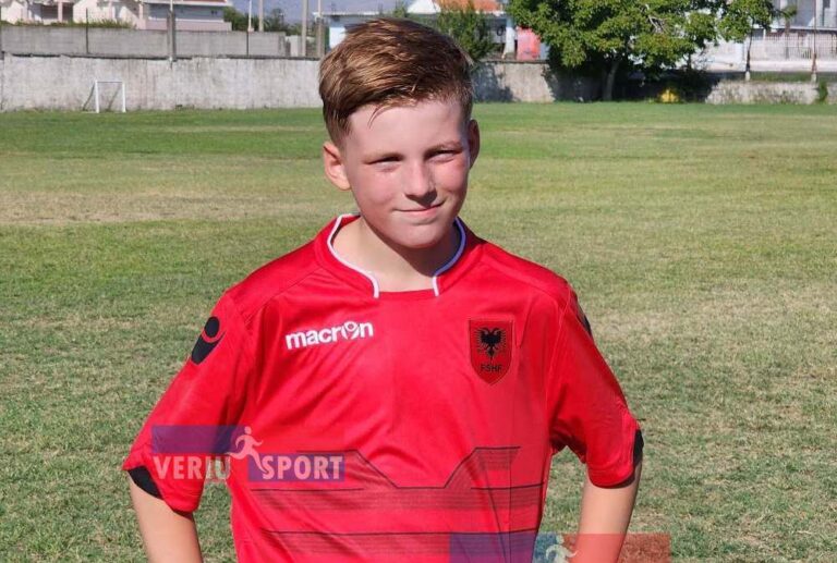 (Video) Noel Hajdari, golashënuesi më i mirë i Turneut Ndërkombëtar, Rovereto-Itali. Talenti 13 vjeçar i Atletik Klub Shkodra, shënoi një supergol përballë ekipit kroat
