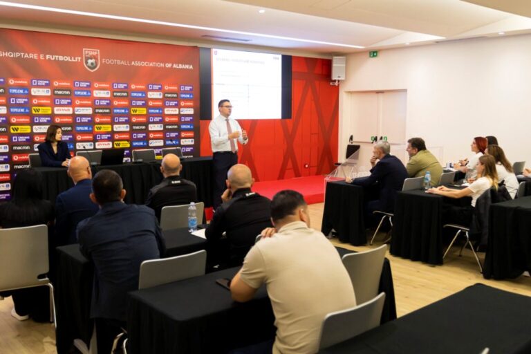 (Video) FSHF organizon takim informues për rregulloren e FIFA-s mbi përkatësinë federative dhe transferimet e lojtarëve