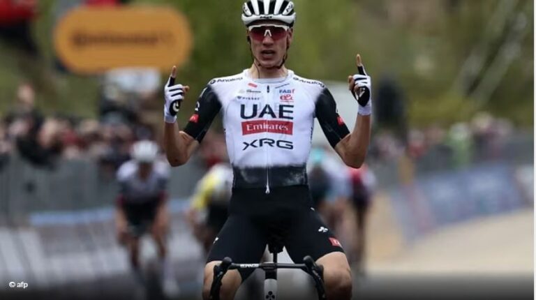 Çiklizëm- Etapa e shtatë e Giro d’Italia, fitohet nga spanjolli, Juan Ayuso. Në klasifikimin e përgjithshëm, kryeson Primoz Roglic(Red Bull-Bora-Hansgrohe)