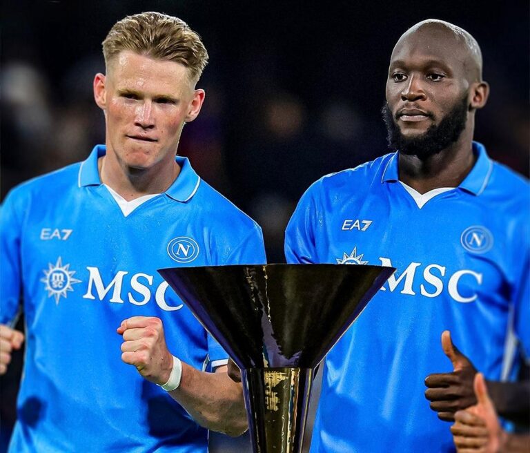 Serie A-Golat e McTominit dhe Lulakut, i japin fitoren Napolit ndaj Kaljarit duke u shpallur kampion i Italisë për herë të katërt në histori