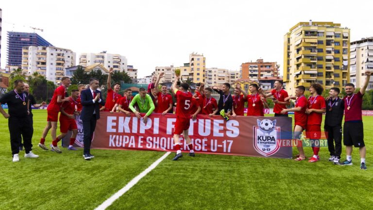 Futboll Moshat U-17-Partizani mposht në finale Apoloninë 3-1 dhe fiton Kupën e Shqipërisë