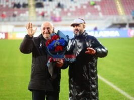 (Video) Ceremoni-KF Vllaznia nderon mjekun sportiv Zyhdi Çoba në 83-vjetorin e lindjes. Edhe 100 të tjera “Emblema e Vllaznisë”!