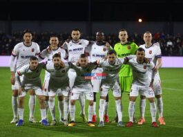 (Video) Vllazninë kryesuese e mund Flamurtari i vendit të fundit. Kartoni i kuq amatoresk i Bismark rëndoi situatën te kuqeblutë